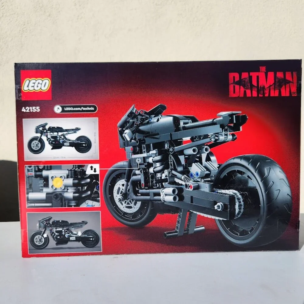 NEW LEGO Technic Batman BATCYCLE Set 42155 Motorcycle Collectible Toy Model Buil - Picture 2 of 16